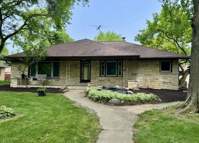 Property at 7720 W Honey Creek Pkwy, West Allis, WI 53219, 3 beds, 2 baths