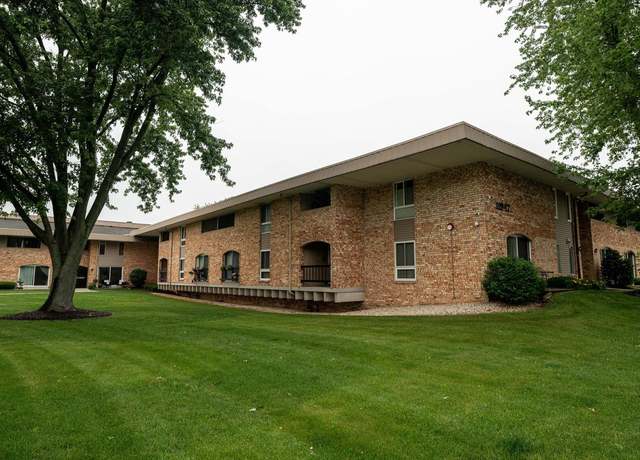 Property at 11957 N Appleton Ave #19, Milwaukee, WI 53224, 1 bed, 1 bath