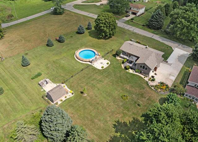 Property at 5426 353rd Ave, Burlington, WI 53105, 3 beds, 2 baths