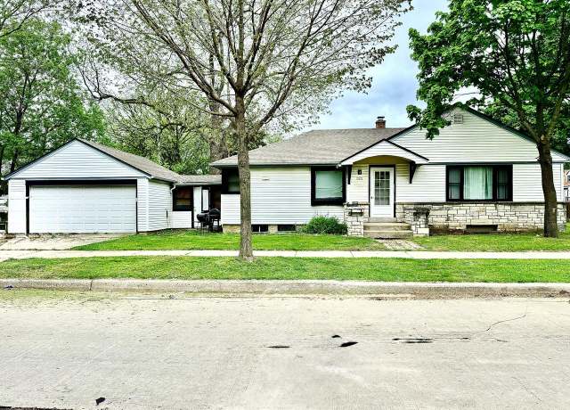 Property at 5879 N 29th St, Milwaukee, WI 53209, 3 beds, 1 bath