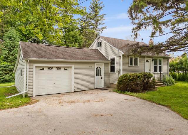 Property at 4924 Lakeshore Rd #4926, Sheboygan, WI 53083, 3 beds, 2 baths