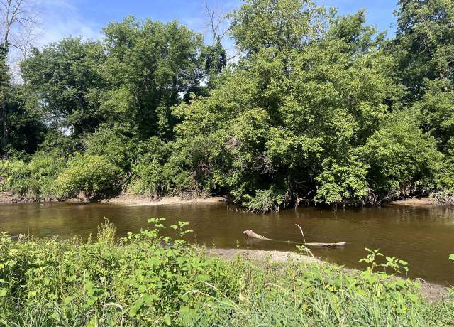 Property at 1202 N Rapids Rd, Manitowoc, WI 54220, 3 beds, 2.5 baths
