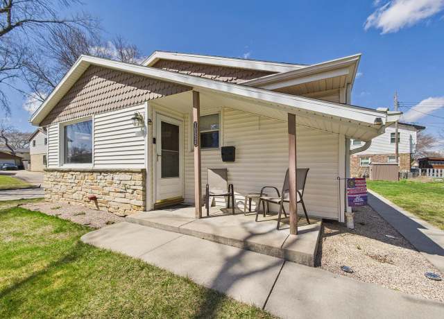 Property at 10534 W Stark St, Milwaukee, WI 53225, 3 beds, 1.5 baths