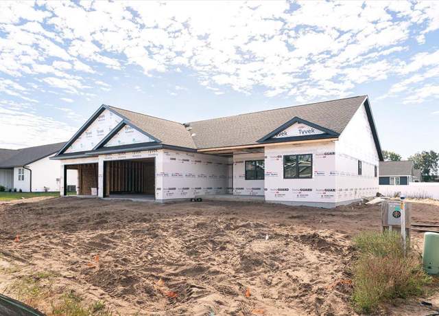 Property at 1914 London St, Holmen, WI 54636, 3 beds, 2.5 baths