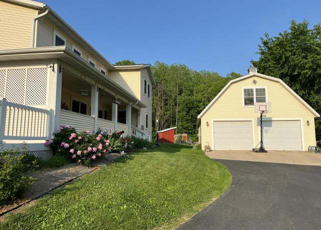 Property at 6556 Farmland Ave, Sparta, WI 54656, 5 beds, 3.5 baths