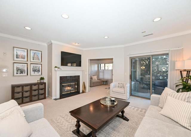 Property at 1300 N Prospect Ave #101, Milwaukee, WI 53202, 2 beds, 1 bath