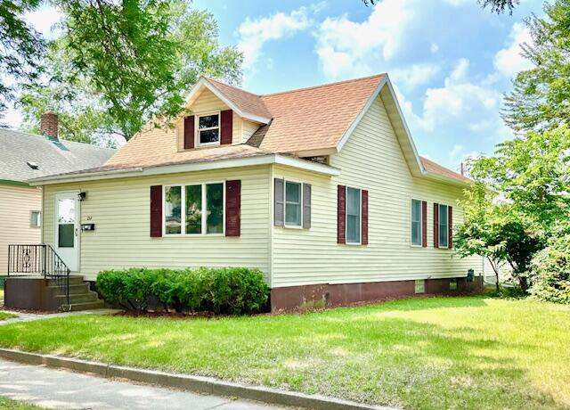 Property at 1311 Kane St, La Crosse, WI 54603, 4 beds, 2 baths