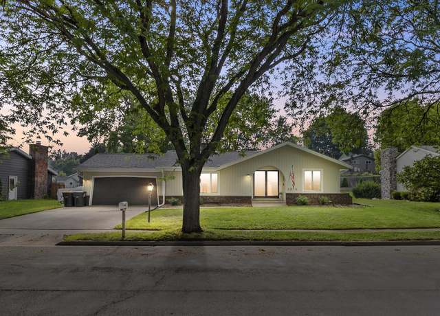 Property at 2816 Sussex Ln, Waukesha, WI 53188, 3 beds, 1.5 baths