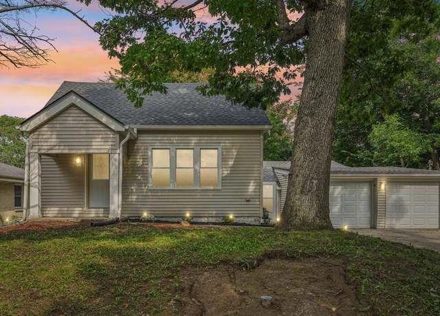 Property at 536 N 116th St, Wauwatosa, WI 53226, 4 beds, 3 baths