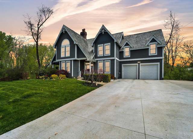 Property at 5201 Hunt Club Rd, Wind Point, WI 53402, 4 beds, 2.5 baths