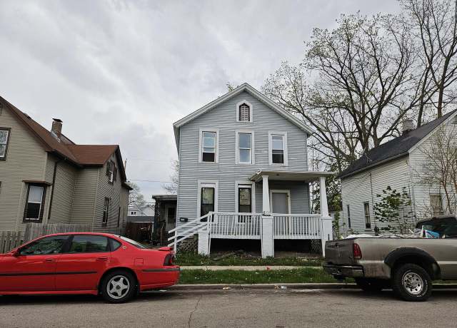 Property at 1554 Packard Ave, Racine, WI 53403, 4 beds, 2 baths