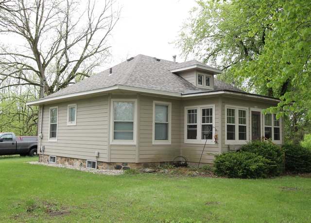 Property at 34911 W State St, Burlington, WI 53105, 3 beds, 1.5 baths