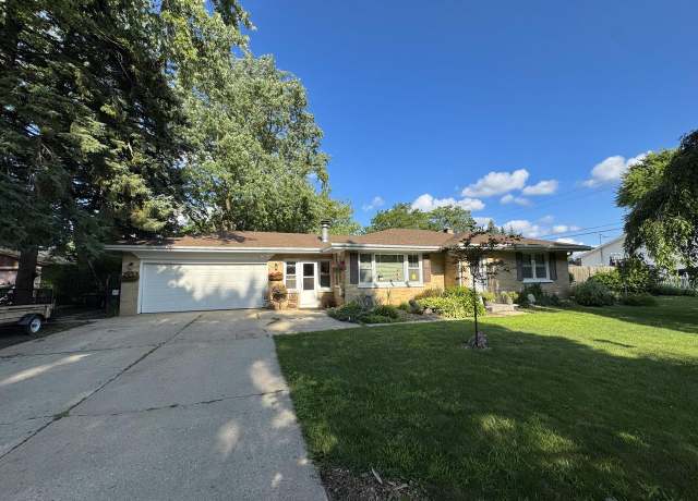 Property at 6209 63rd Ave, Kenosha, WI 53142, 3 beds, 1.5 baths