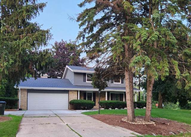 Property at 3330 S Hickory Road South Rd, New Berlin, WI 53151, 4 beds, 1.5 baths