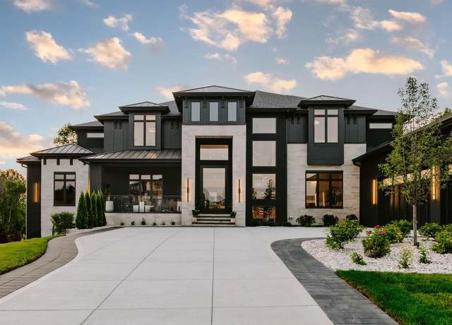 Property at W188N5097 Red Crown Trl, Menomonee Falls, WI 53051, 6 beds, 6.5 baths