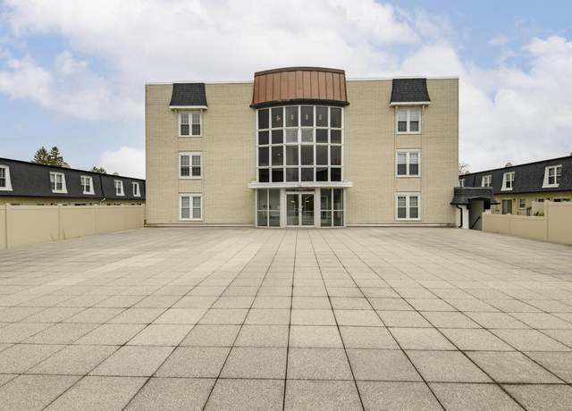 Property at 9500 N Green Bay Rd #305, Brown Deer, WI 53209, 1 bed, 1 bath