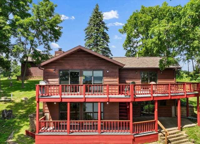 Property at 15 Scenic Point Dr, De Soto, WI 54624, 2 beds, 2.5 baths