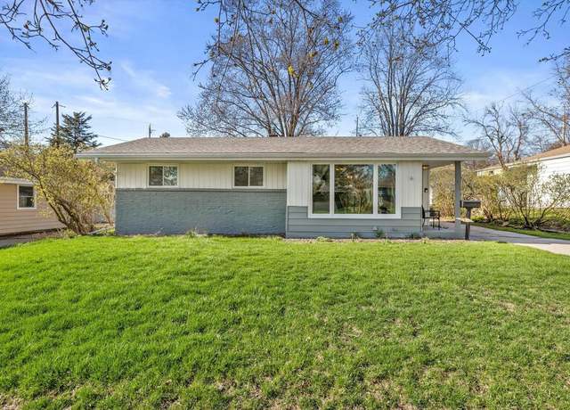 Property at 426 Debbie Dr, Waukesha, WI 53189, 3 beds, 2 baths