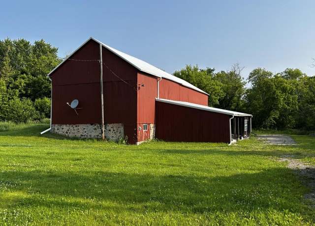 Property at 150 W Rusco Dr, West Bend, WI 53095