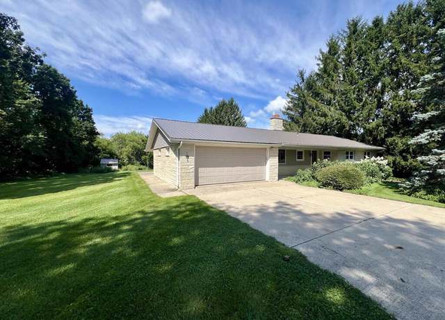 Property at 4825 County Highway Z, West Bend, WI 53095, 3 beds, 1.5 baths
