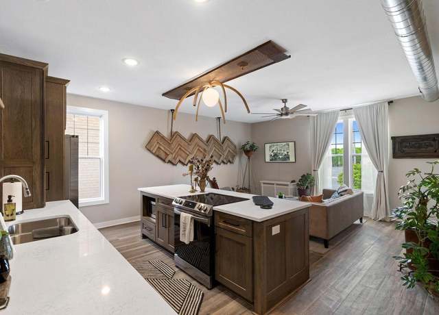 Property at 518 S 6th St #3, Milwaukee, WI 53204, 2 beds, 1 bath