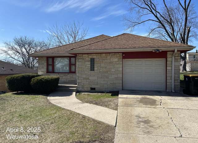 Property at 10302 W Sunset Ave, Wauwatosa, WI 53222, 3 beds, 2 baths