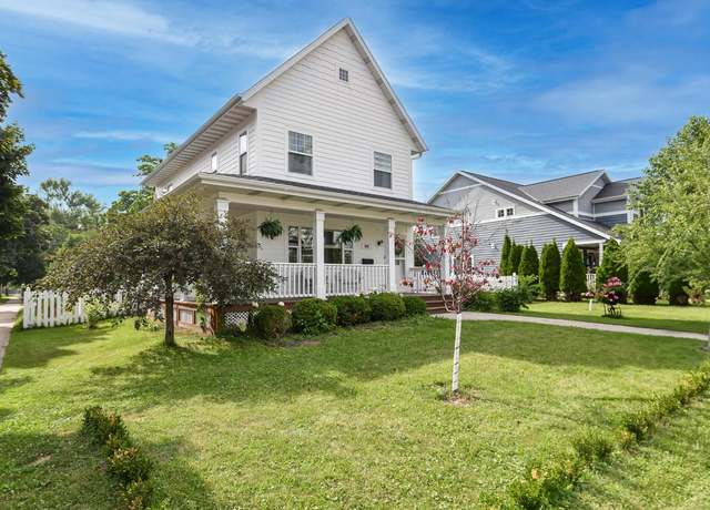 Property at 302 N West Ave, Waukesha, WI 53186, 3 beds, 1.5 baths