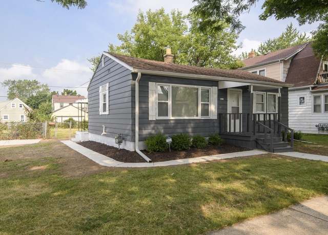 Property at 4825 N 39th St, Milwaukee, WI 53209, 3 beds, 1 bath