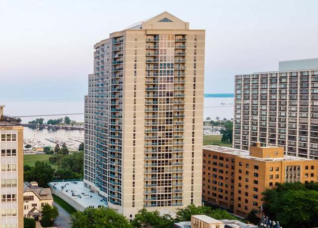 Property at 1660 N Prospect Ave #404, Milwaukee, WI 53202, 1 bed, 1 bath