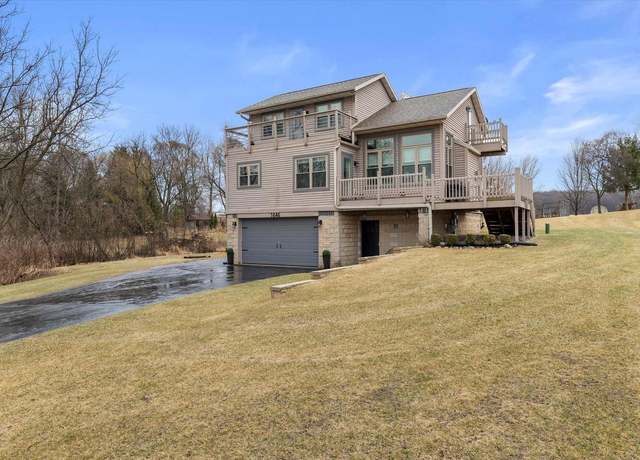 Property at 1646 N Friess Lake Dr, Hubertus, WI 53033, 3 beds, 2 baths