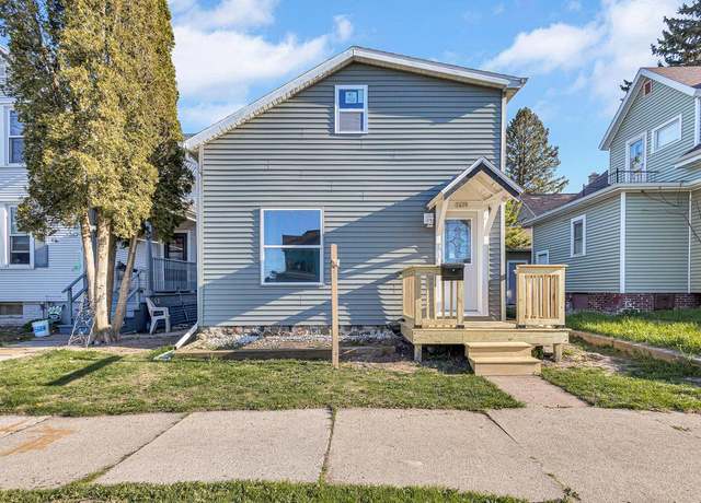 Property at 1629 Kentucky Ave, Sheboygan, WI 53081, 3 beds, 1 bath