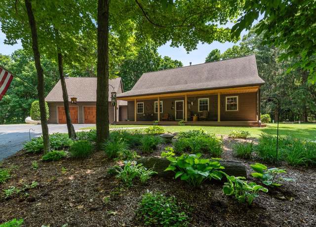 Property at N420 Wiley Rd, Watertown, WI 53098, 3 beds, 3.5 baths