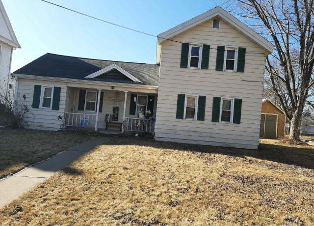 Property at 220 N Court St, Sparta, WI 54656, 3 beds, 2.5 baths