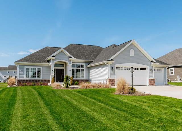 Property at N46W22348 Boxleaf Ln, Pewaukee, WI 53072, 4 beds, 3 baths