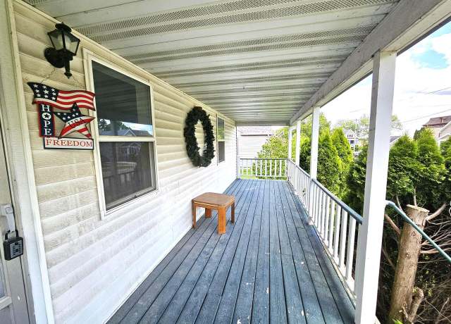 Property at 416 O'Connell St, Watertown, WI 53094, 2 beds, 1 bath