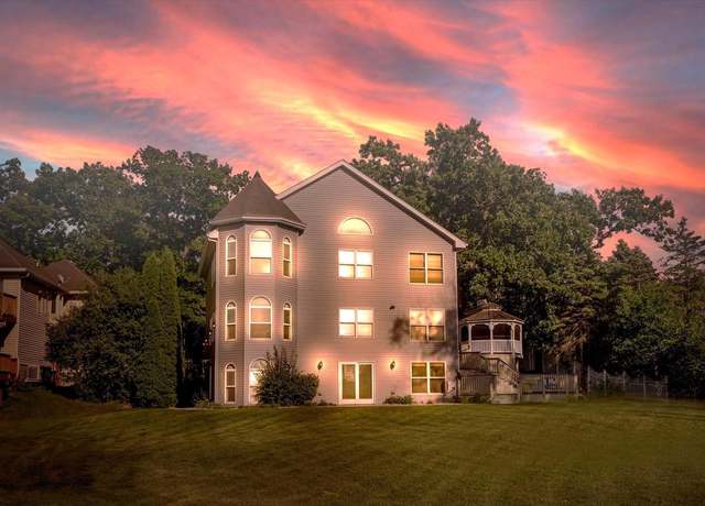 Property at 3159 E Lake Shore Dr, Twin Lakes, WI 53181, 6 beds, 4 baths