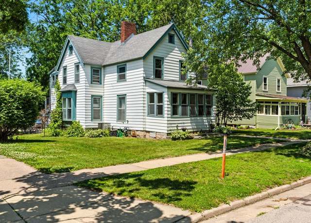 Property at 412 N Spring St, Sparta, WI 54656, 4 beds, 1.5 baths