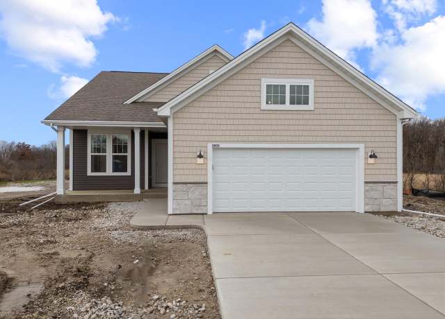 Property at 9603 S Sophia Ct, Franklin, WI 53132, 4 beds, 2 baths