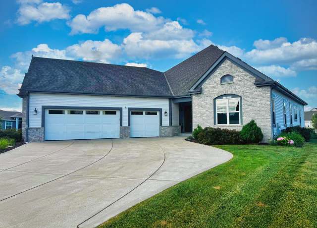Property at W195N5814 Deer Park Ct, Menomonee Falls, WI 53051, 3 beds, 2 baths