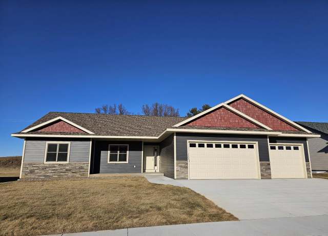 Property at 1005 Valley View Dr, Holmen, WI 54636, 3 beds, 2 baths