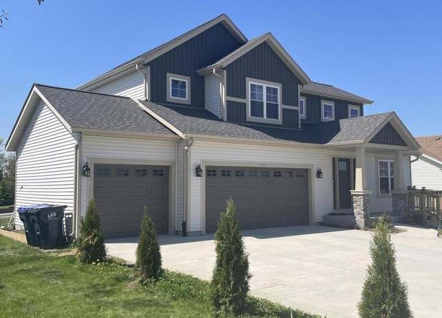Property at 425 Champlain Dr, Johnson Creek, WI 53038, 3 beds, 2.5 baths