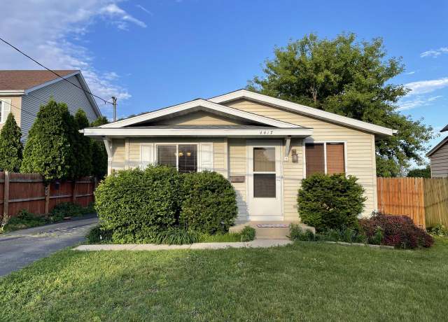 Property at 4417 5th Ave, Kenosha, WI 53140, 3 beds, 1 bath