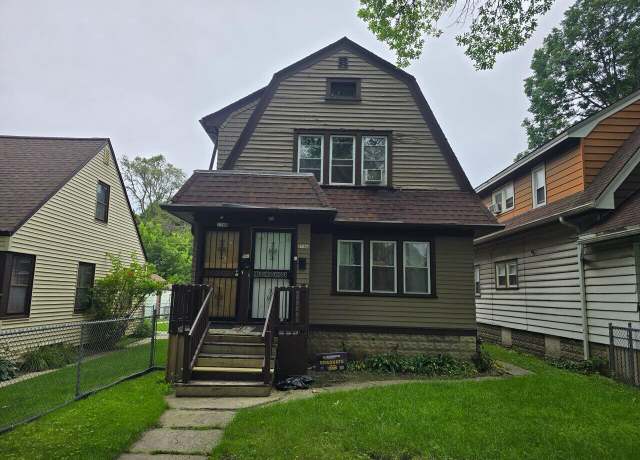 Property at 3746 N 38th St #3748, Milwaukee, WI 53216, 4 beds, 2 baths