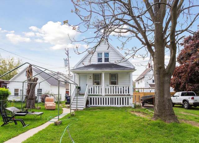 Property at 3873 Dr William Finlayson St, Milwaukee, WI 53212, 2 beds, 1 bath