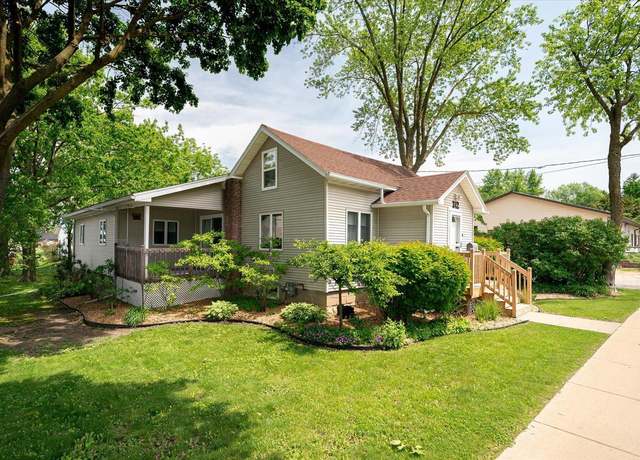 Property at 312 E Decker St, Viroqua, WI 54665, 3 beds, 1 bath