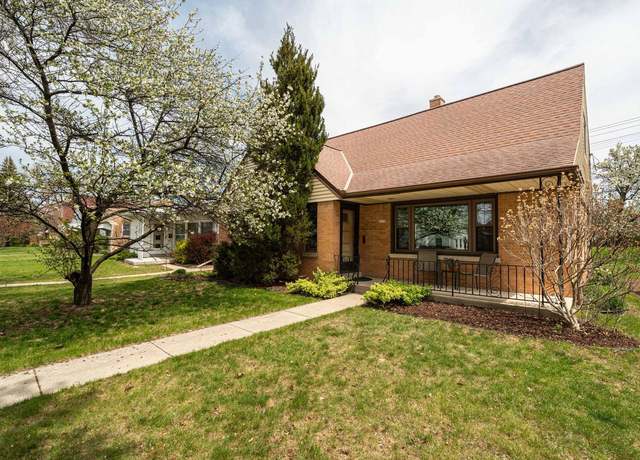 Property at 3150 N 94th St, Milwaukee, WI 53222, 4 beds, 2.5 baths