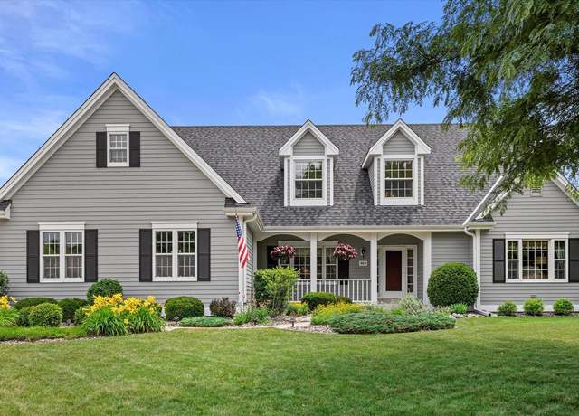 Property at 869 Oak Ridge Cir, Hartford, WI 53027, 3 beds, 2.5 baths