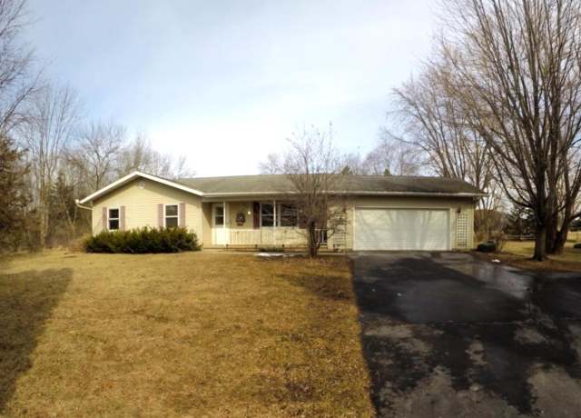 Property at N2798 Little Green Rd, Markesan, WI 53946, 2 beds, 1.5 baths