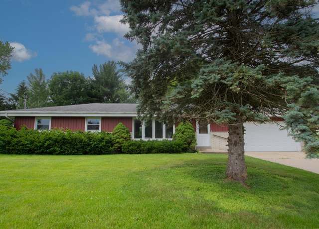 Property at 1218 Allermann Dr, Watertown, WI 53094, 3 beds, 2 baths