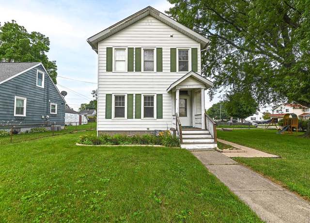 Property at 5310 40th Ave, Kenosha, WI 53144, 3 beds, 2 baths